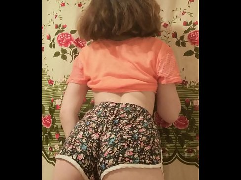 ❤️ seksi genç bebeğim soyunma kapalı onu şort üzerinde kamera ️❌ Sikiş videosu tr.123sex.ru ❌